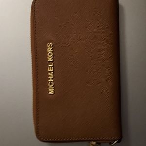 Micheal Kors wallet
